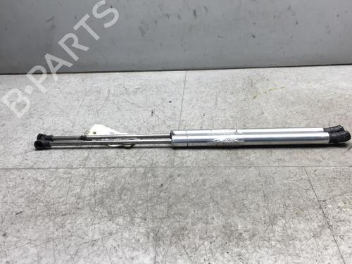 Used Tailgate lift support VW GOLF IV (1J1) 1.4 16V (75 hp) 25583680