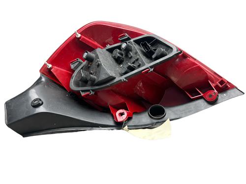 Left taillight RENAULT CLIO III (BR0/1, CR0/1) 1.2 16V Hi-Flex (BR1U, CR1U) | BP25565683C34 