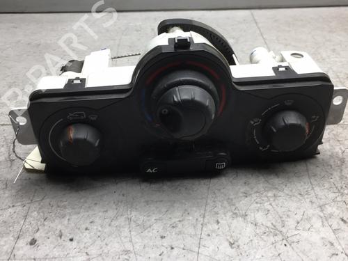 AC-Styringsenhed/Manøvreenhed RENAULT KANGOO / GRAND KANGOO II (KW0/1_) 1.5 dCi 90 (KW05, KW08, KW0G, KW11) (90 hp) 25571535