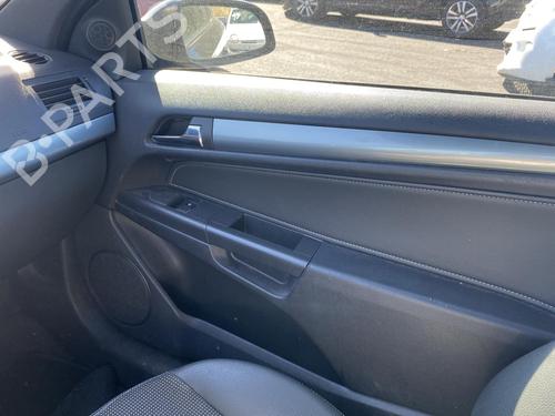 Used Parts OPEL ASTRA H GTC (A04) 1.9 CDTI (L08) 2499056