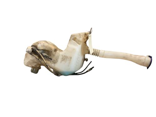 Used Windscreen washer tank Windscreen washer tank PEUGEOT 5008 (0U_, 0E_) 1.6 HDi (112 hp) 25530238 25530238