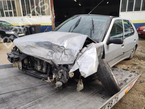 Right taillight PEUGEOT 306 (7B, N3, N5) 1.6 SR | BP25551122C35