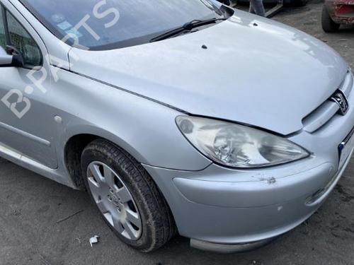 Right headlight PEUGEOT 307 (3A/C) 2.0 HDi 110 | BP25542828C29 