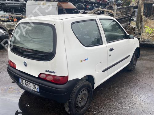 Left front indicator FIAT SEICENTO / 600 (187_) 1.1 (187AXB, 187AXB1A, 187AXC1A02) | BP25507008C32 