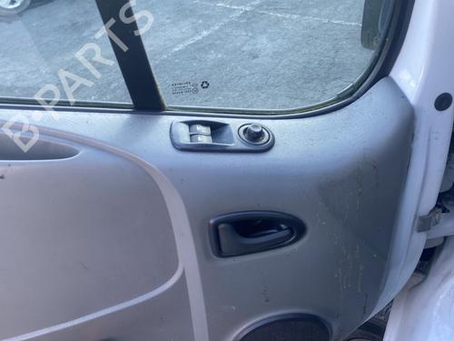Forskærm Højre RENAULT TRAFIC II Van (FL) 2.0 dCi 90 (FL0H, FL00, FL01, FL0M, FL0P, FL0S) | BP37714246C42 - Image 10