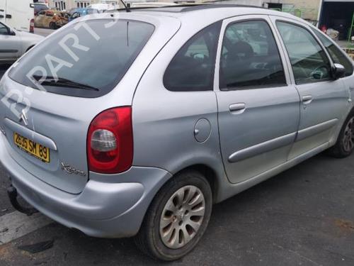 Right headlight CITROËN XSARA PICASSO (N68) 2.0 HDi | BP25584065C29 