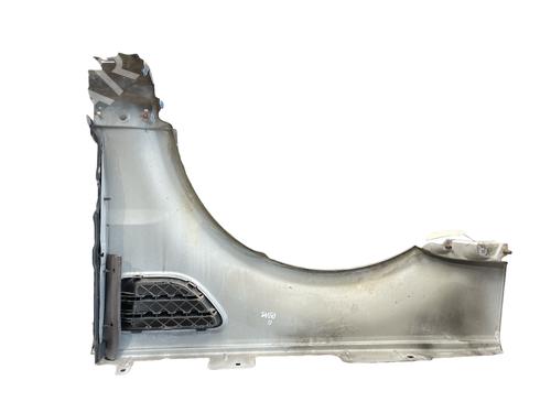 Used Right front fenders Right front fenders 25530830 25530830