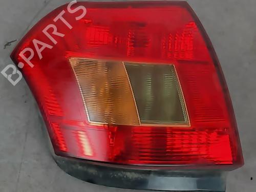 Used Right taillight TOYOTA COROLLA (_E12_) 2.0 D-4D (CDE120R, CDE120L_) (110 hp) 25515767