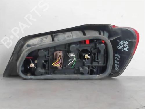 Used Left taillight PEUGEOT 306 Hatchback (7A, 7C, N3, N5) 1.6 (89 hp) 25552466