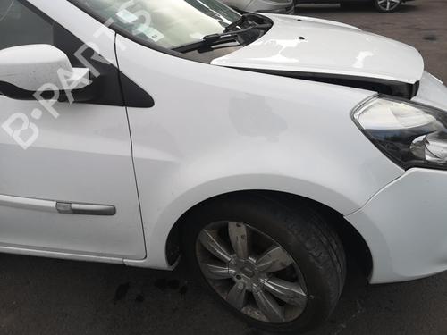 Right headlight RENAULT CLIO III (BR0/1, CR0/1) 1.5 dCi (C/BR0G, C/BR1G) | BP31333461C29 