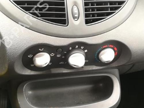 AC-Styringsenhed/Manøvreenhed RENAULT TWINGO II (CN0_) 1.2 16V (CN04, CN0B) | BP25524765I5 