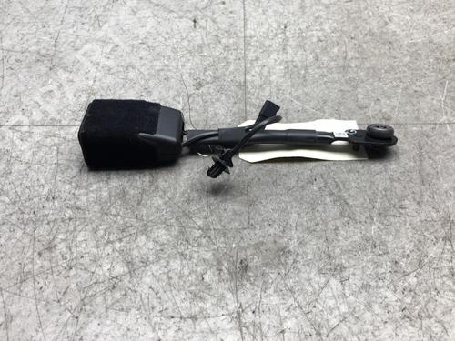 Used Seat buckle OPEL CROSSLAND X / CROSSLAND (P17, P2QO) 1.5 Turbo D (75) (102 hp) 25573292