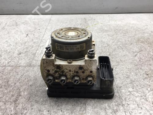 Used ABS pump VW GOLF VII (5G1, BQ1, BE1, BE2) 1.6 TDI (105 hp) 25512157