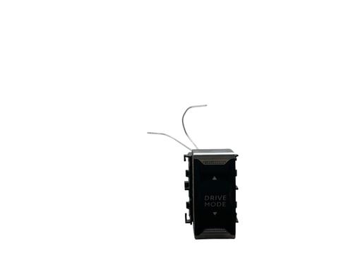 Used Switch Switch PEUGEOT 3008 II SUV (MC_, MR_, MJ_, M4_) 1.5 BlueHDi 130 (131 hp) 25569599 25569599