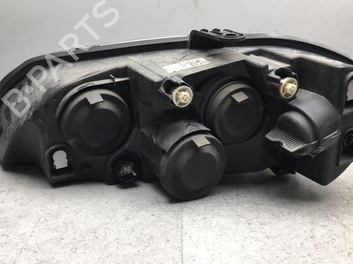 Used Right headlight Right headlight FIAT PUNTO (188_) 1.4 (95 hp) 25584821 25584821