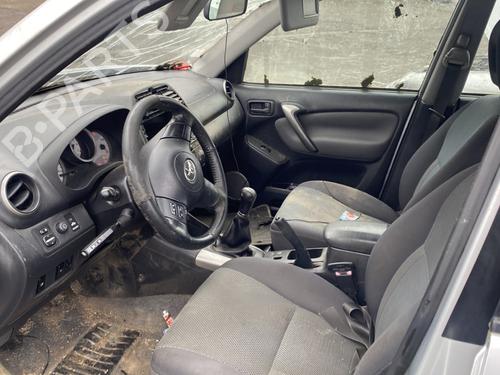 Used Parts TOYOTA RAV 4 II (_A2_) 2.0 D 4WD (CLA20_, CLA21_, CLA20R, CLA21R) 4468735