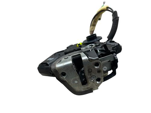 Fechadura trás esquerda Fechadura trás esquerda 27338842 27338842