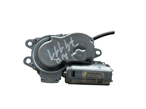 Used Rear wiper motor Rear wiper motor 27316830 27316830