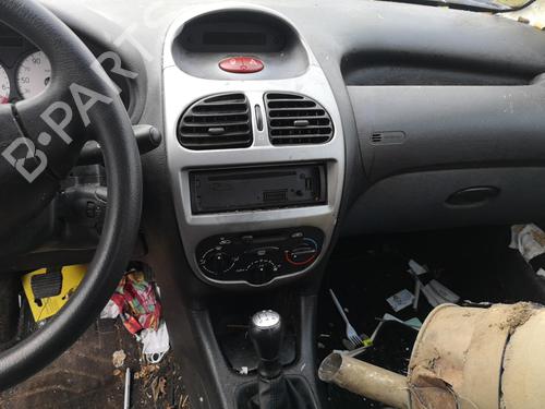 Retrovisor izquierdo PEUGEOT 206 Hatchback (2A/C) 1.4 i | BP25579757C26 