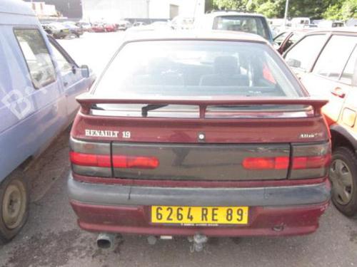 Used Parts RENAULT 19 II (B/C53_) 1.8 (5/353A) 2497405