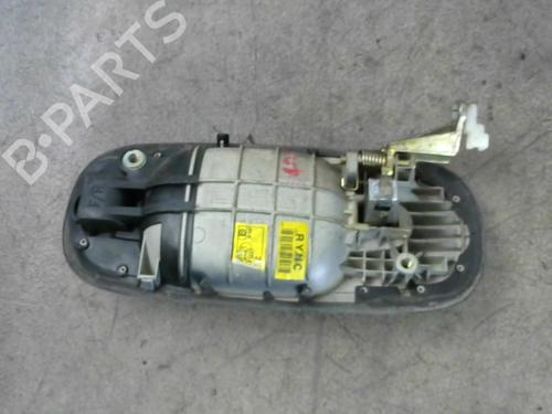 Used Rear right exterior door handle HYUNDAI TRAJET (FO) 2.0 CRDi (113 hp) 25523776