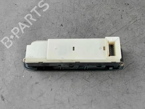 Interrupteur de vitre avant gauche MITSUBISHI PAJERO III (V7_W, V6_W) 3.2 Di-D (V68W) (160 hp) 25517823