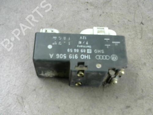 Used Electronic module Electronic module VW GOLF III Variant (1H5) 2.0 (115 hp) 25532608 25532608