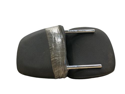 Used Headrest DACIA SANDERO II 1.5 Blue dCi 95 (B8JL) (95 hp) 25512118