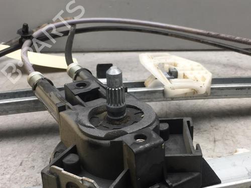 Used Front right window mechanism Front right window mechanism 25580596 25580596