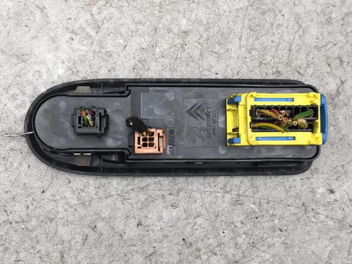 Used Left front window switch Left front window switch CITROËN C5 III (RD_) 1.6 HDi 115 (RD9HRA, RD9HLA, RD9HL0) (114 hp) 25575804 25575804