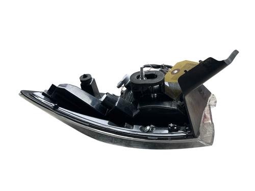 left-taillight-renault-clio-v-b7_-2019-31977336 main image