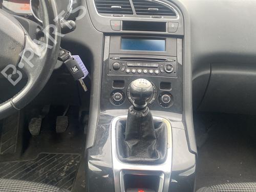 Radio PEUGEOT 5008 (0U_, 0E_) 2.0 HDi 150 / BlueHDi 150 | BP25541926E6 