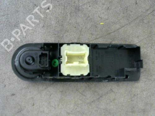 Used Left front window switch Left front window switch RENAULT CLIO IV (BH_) 1.2 16V (73 hp) 25579097 25579097