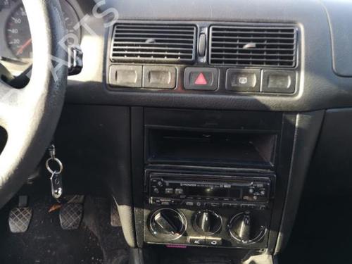 Left taillight VW GOLF IV (1J1) 1.9 TDI | BP25537642C34 