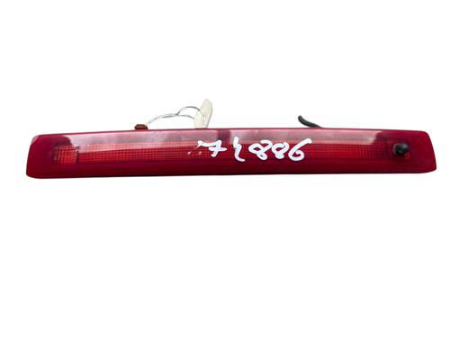Used Third brake light RENAULT CLIO III (BR0/1, CR0/1) 1.5 dCi (C/BR0G, C/BR1G) (68 hp) 28580343