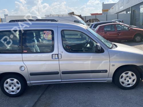 Høyre bak utvendig håndtak CITROËN BERLINGO / BERLINGO FIRST Box Body/MPV (M_) 1.9 D 70 (MBWJZ, MCWJZ) | BP29851376C130