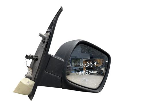Used Right taillight PEUGEOT 3008 II SUV (MC_, MR_, MJ_, M4_) 1.5 BlueHDi 130 (131 hp) 26683982