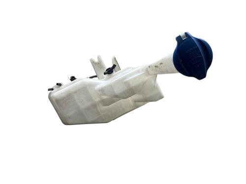 Used Windscreen washer tank KIA PICANTO II (TA) 1.0 (67 hp) 25736011