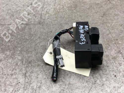 Used Left front window switch Left front window switch NISSAN MICRA IV (K13K, K13KK) 1.2 (80 hp) 25573053 25573053