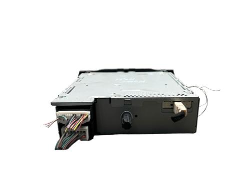Used Radio Radio RENAULT MEGANE III Grandtour (KZ0/1) 1.5 dCi (KZ09, KZ0D, KZ1G, KZ29, KZ14, KZ1W, KZ10, KZ1F,... (110 hp) 25548289 25548289