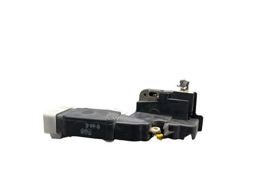 Front right lock VOLVO V40 Estate (645) 1.8 i | BP25551798C97 