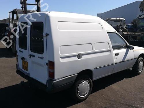Left mirror PEUGEOT 205 II (20A/C) 1.7 Diesel | BP25577822C26 