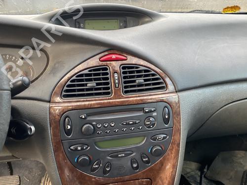 Fuse box CITROËN C5 I (DC_) 2.0 HDi (DCRHZB, DCRHZE) | BP33550981E1 - Image 26