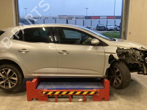 Used Parts RENAULT MEGANE IV Hatchback (B9A/M/N_)  1.2 TCe 130 (B9MR)  4458559