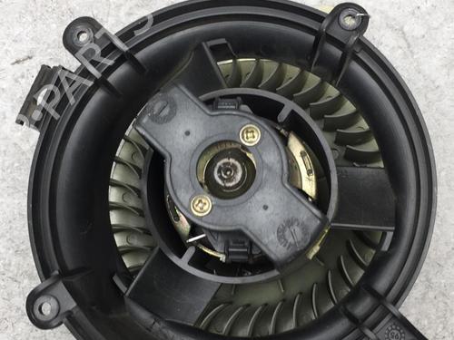 Used Heater blower motor MERCEDES-BENZ C-CLASS (W202) C 220 D (202.121) (95 hp) 25514660