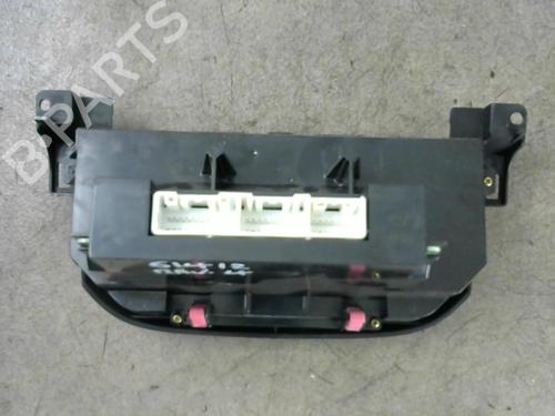 AC Styreenhet / Manøvreringsenhet TOYOTA RAV 4 II (_A2_) 2.0 D 4WD (CLA20_, CLA21_, CLA20R, CLA21R) | BP25583388I5 