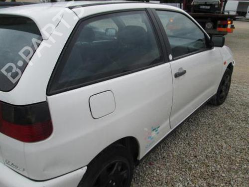Left front fog light SEAT IBIZA II (6K1) 1.9 TDI | BP25522864C30 
