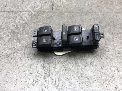 Used Left front window switch VW PASSAT B5.5 (3B3) 1.9 TDI (130 hp) 25521371