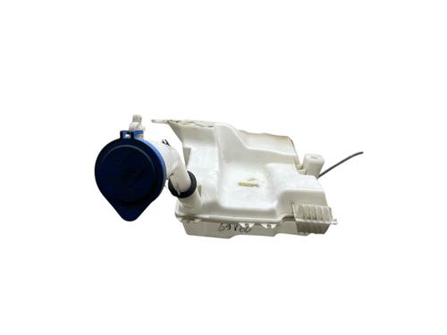 windscreen-washer-tank-ford-focus-iii-2010-2011-2012-2013-2014-2015-2016-2017-2018-2019-2020-25546258 main image