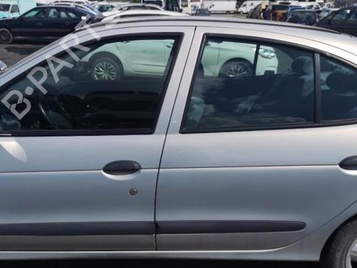 Right taillight RENAULT MEGANE I (BA0/1_) 1.9 dTi (BA08, BA0N) | BP25537472C35 